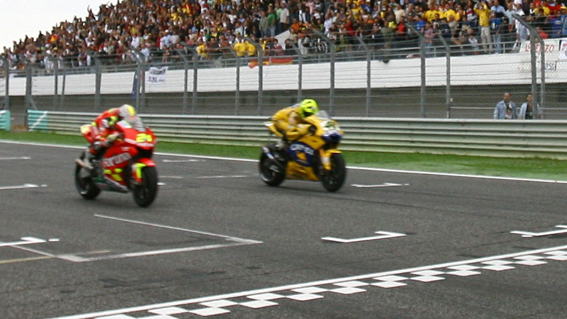 Toni Elias, Valentino Rossi